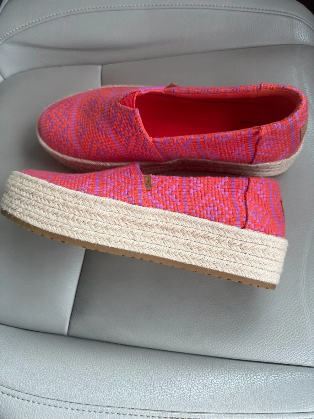 TOMS Women's Pink and Purple Slip-On Espadrilles